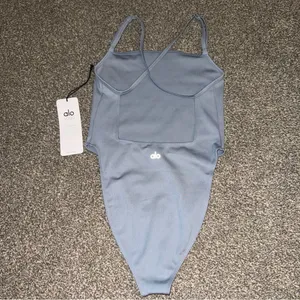Alo Yoga Thrill Seeker Bodysuit Steel Blue NWT Size medium thumbnail 6
