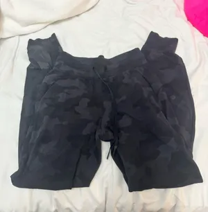 Lululemon Joggers Align 28" thumbnail 1