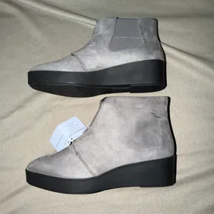 Aerosoles Carin Grey Wedge Platform Ankle Boots Side Zip Women 12M‎ New thumbnail 3