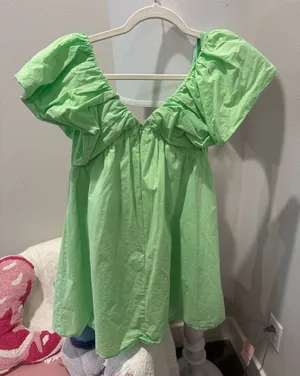 Lime green dress thumbnail 1