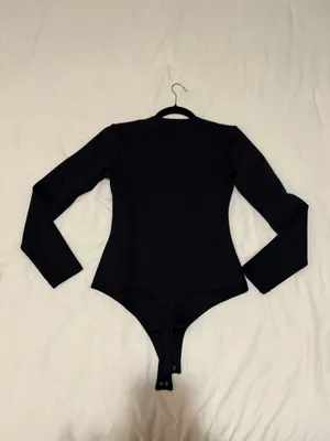 NWT Abercrombie and Fitch Ava Long-Sleeve Sculpt Matte Bodysuit thumbnail 6