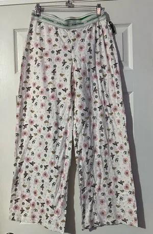 John Deere juniors pajama lounge pants are a size 11-13 years. thumbnail 2