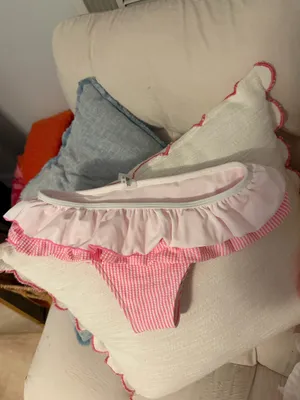 pink striped bikini with ruffles Size XS thumbnail 3