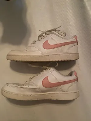 Nike Shoes thumbnail 1