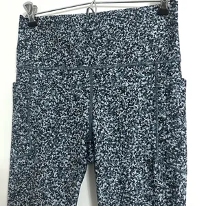 Athleta Salutation Stash 7/8 Tight Medium 25” thumbnail 4