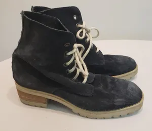 Basics Made in Italy Booties Size 37 Black thumbnail 1