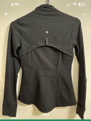 Lululemon Black Zip-Up Jacket - Sleek Fitted Style 4 thumbnail 2