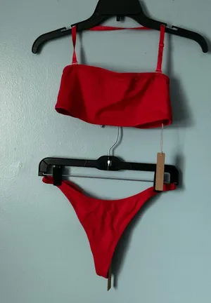SKIMS NWT Bikini Set thumbnail 1