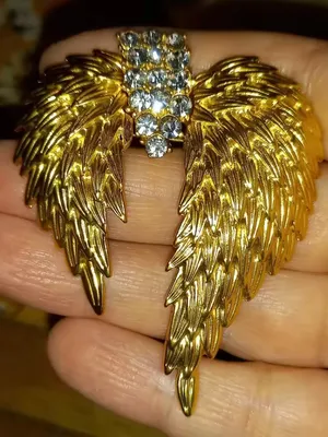 Gold Tone Angel Wings Crystal Brooch Pin Sparkly Statement Costume Jewelry NEW thumbnail 2