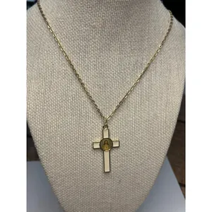 Vintage Gold-Tone Jesus Cross Pendant Necklace thumbnail 11