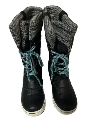 TOTES Glenda Black, Women's Lace-Up‎ Boots, Size 6 Med thumbnail 1