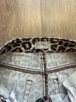 Pacsun Casey Low-Rise Baggy Jeans Cheetah 29S thumbnail 2