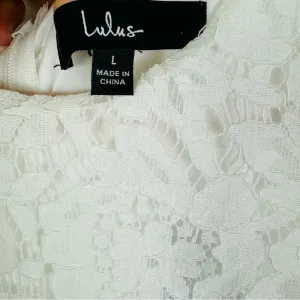 LULU'S Devotion White Lace Short‎ Sleeve Midi Dress Size Large NWT thumbnail 10