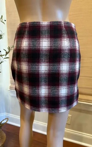 FOREVER 21 Plaid Mini Skirt. Flannel Colors of wine, black, and white. S thumbnail 1