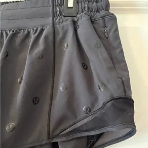 Lululemon Athletica Logo Hotty Hot Shorts thumbnail 3