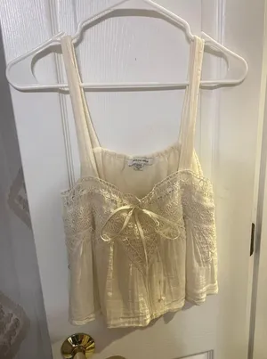 Arie Crop Top White thumbnail 1