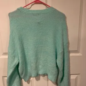 Wild fable sweater size med new thumbnail 3
