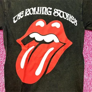 The Rolling Stones Classic Hot Lips Logo Rock Tee Small thumbnail 2