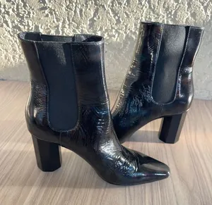 Donald J. Pliner Black Patent Chelsea Block Heel Ankle Boots thumbnail 1