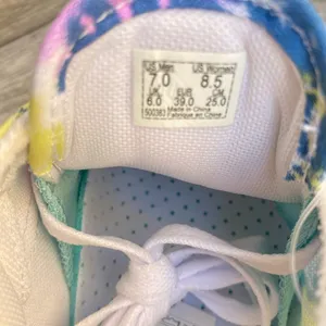 Vans tie dye Comfycush sneakers women’s 8 thumbnail 3