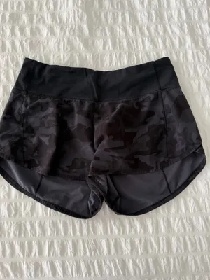 Lululemon High-Rise Speed Up Shorts thumbnail 2