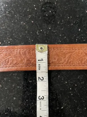 Vintage Guess Leather Belt Western Floral Engraved Silver Plate Buckle Size M thumbnail 6