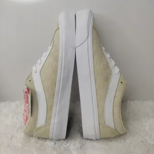 New Yellow Suede Vans sz 9.5 W thumbnail 6