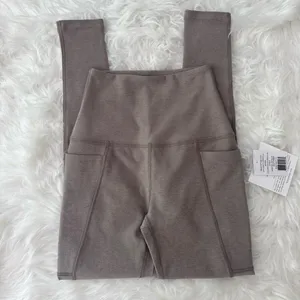Beyond Yoga Out Of Pocket High Waisted Midi Leggings Oyster Heather Size XXS thumbnail 5