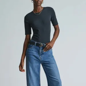 Everlane The Short-Sleeve Crew Neck Bodysuit Black Bodysuit Medium thumbnail 4