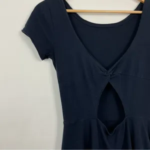 Abercrombie & Fitch Twist Open‎ Back Skater Dress size Medium thumbnail 5