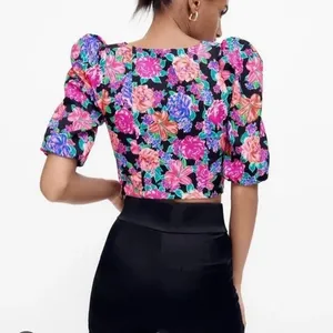 NWT ZARA Floral Cropped Top Plunging Neck Puff Half Sleeves S Black Pink Purple thumbnail 5