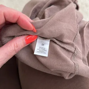 PS Basics by Pacsun Nicole Baby Short Sleeve Crew Neck Brown T-Shirt Medium Y2K thumbnail 10