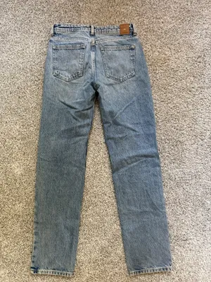 ZARA Straight-Leg Jeans thumbnail 3