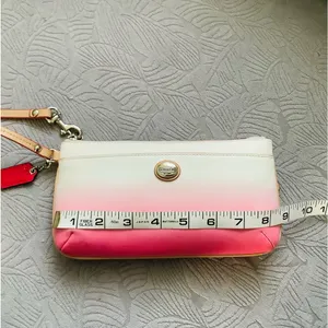 Coach wristlet - nice colors for summer 🌷🌷🌷 thumbnail 5