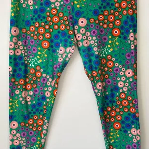 LuLaRoe Green / Pink / Yellow Patterned Leggings Size Tall and Curvy 12/18 thumbnail 5