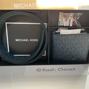 Michael Kors Mens Signature Belt & Billfold Wallet Set - Admiral/ Pale Blue thumbnail 3