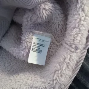 American Eagle Sherpa Crew neck M thumbnail 3