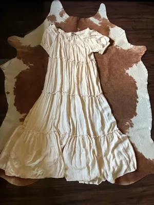 Fore Dress size large 100% rayon Perfect for a bump or baby shower! thumbnail 1