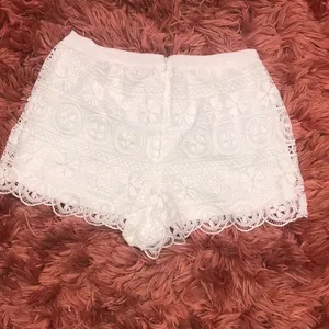 White bb Dakota lace shorts thumbnail 4