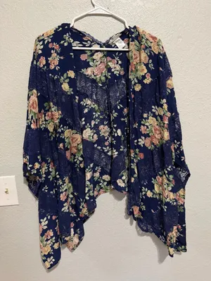 Entro Floral Sweater thumbnail 1