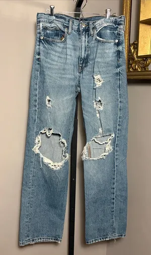 Aeropostale Size 2 Skater Distressed Denim thumbnail 1