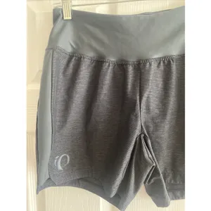 Pearl Izumi Journey Cycling Shorts Womens Size 8 Grey Athletic MTB Bike Outdoor thumbnail 2