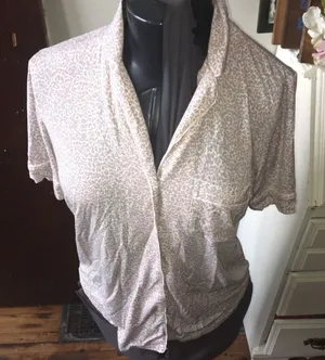 Victoria's Secret Heavenly by super soft button down leopard sleep shirt thumbnail 1