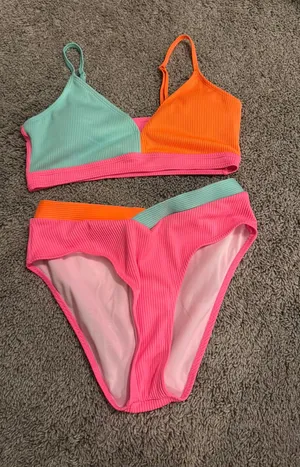 Neon Shein Bikini thumbnail 1