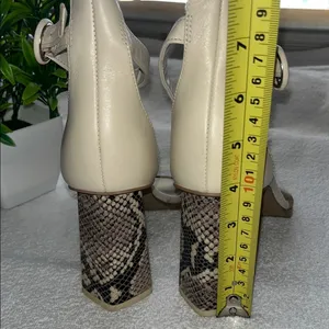 Dolce Vita Tan and Cream Heeled Sandals with Sculptural Heel thumbnail 5