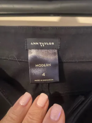 Black fitted Ann Taylor pants thumbnail 3