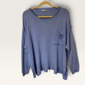 Easel Los Angeles Blue Oversized Distressed Knit Sweater Pocket Top Small thumbnail 2