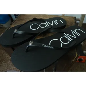 NWOT Calvin Klein Seya Classic Black Thong Flip Flop Logo Detail Womens 11 thumbnail 4