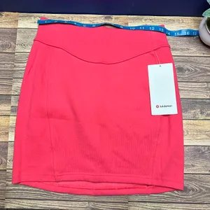 Lululemon Scuba High Rise Mini Skirt NWT Size Small (GLZP) thumbnail 6
