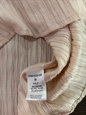 THML Beige Eyelet Sleeve Top Sz M thumbnail 6